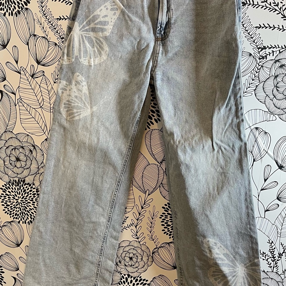 Tinseltown Light Wash Denim Jeans